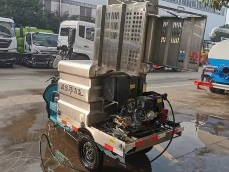 长宁区仙霞路管道清洗，小区业委会合作，清理化粪池